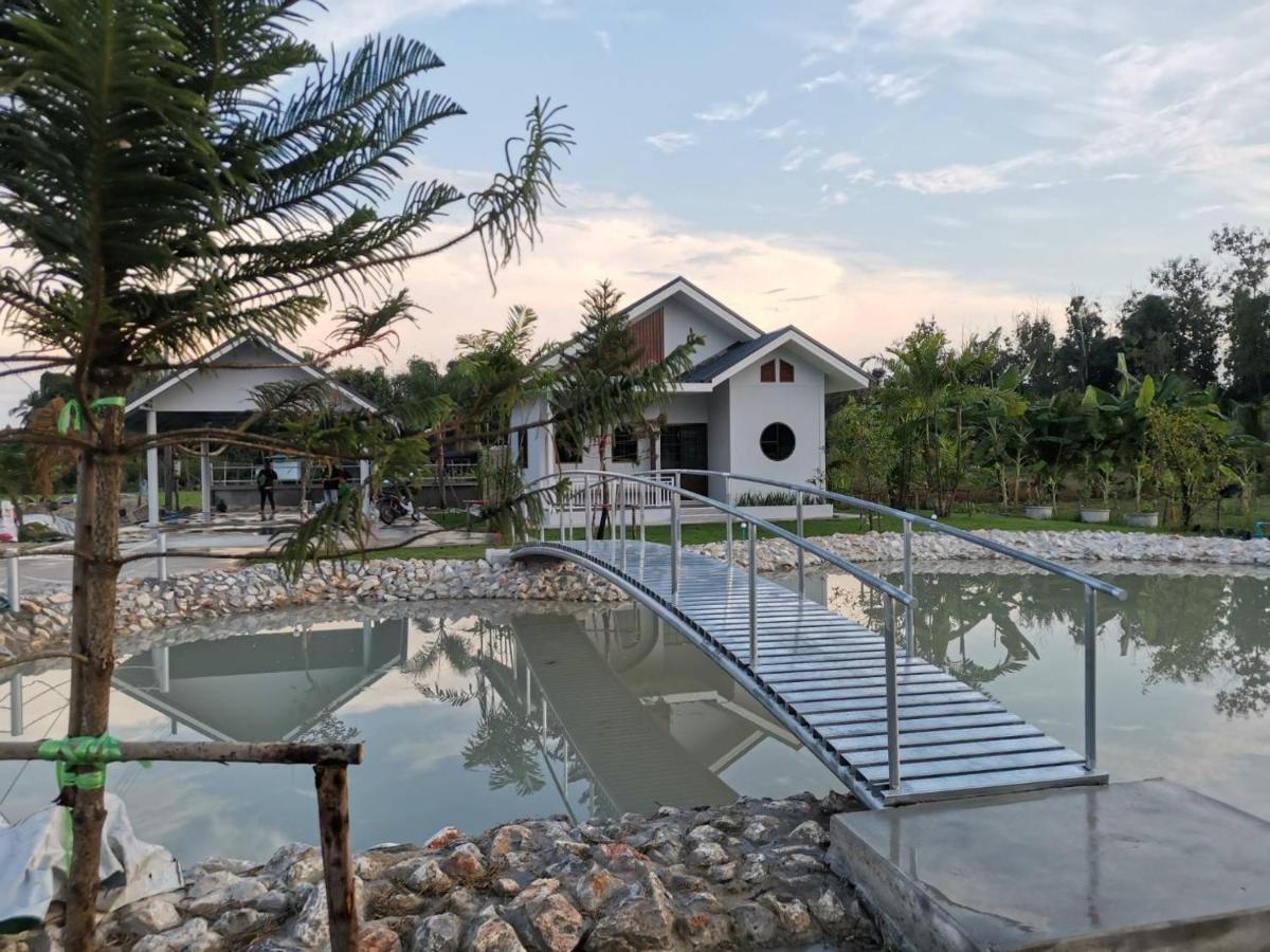 Numhom Resort Ban Nong Chum Saeng Exteriör bild