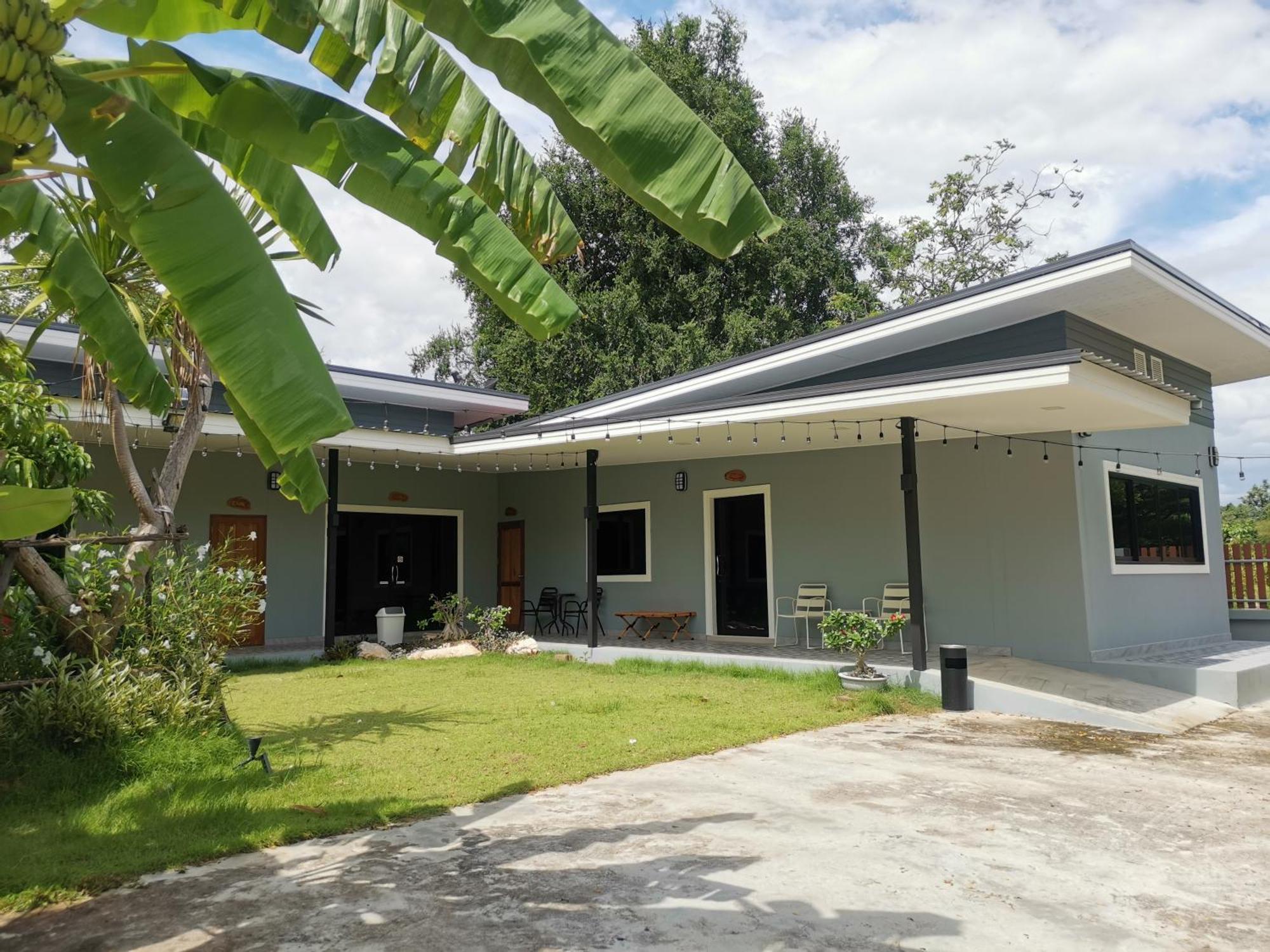Numhom Resort Ban Nong Chum Saeng Exteriör bild