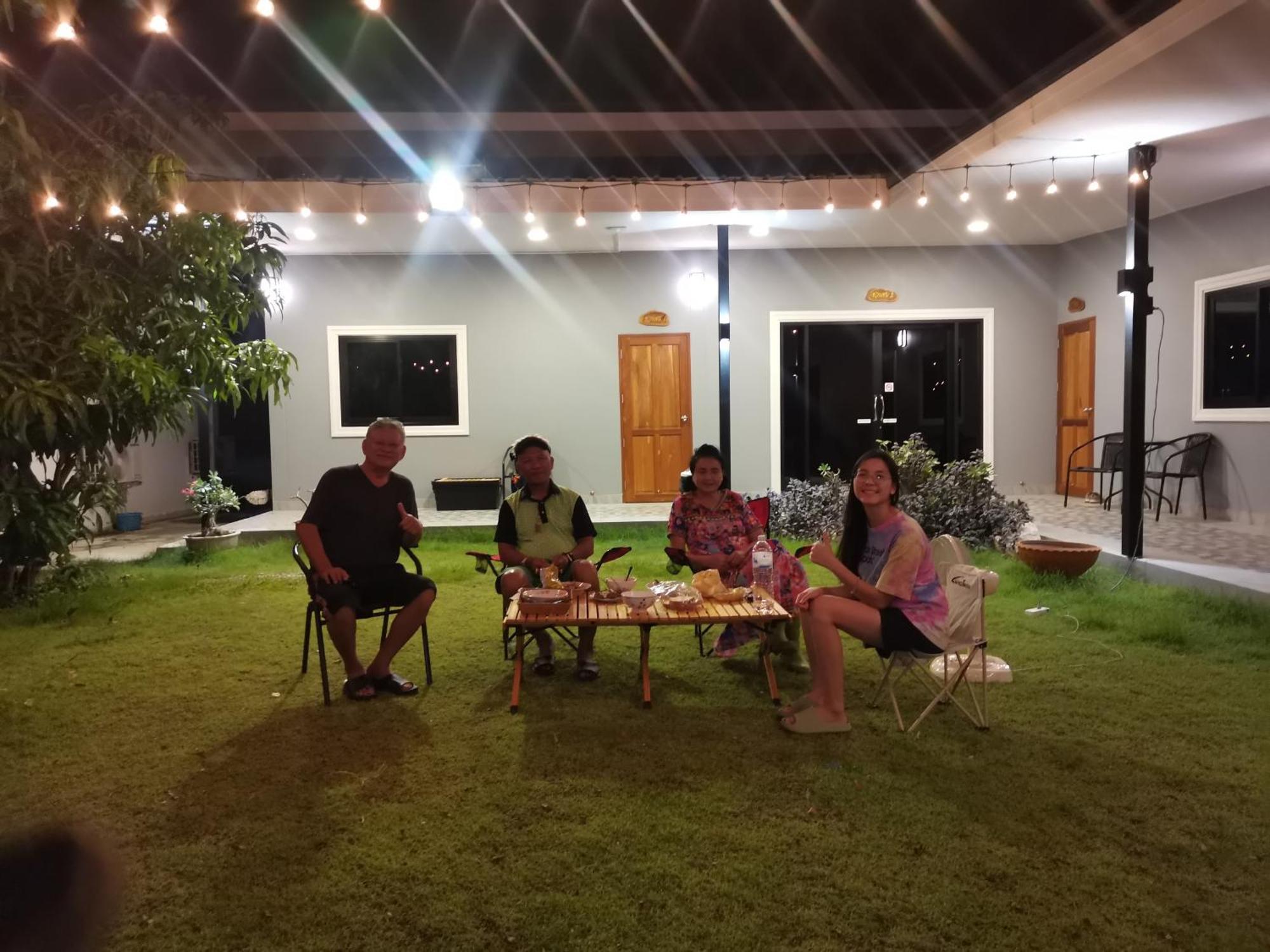 Numhom Resort Ban Nong Chum Saeng Exteriör bild