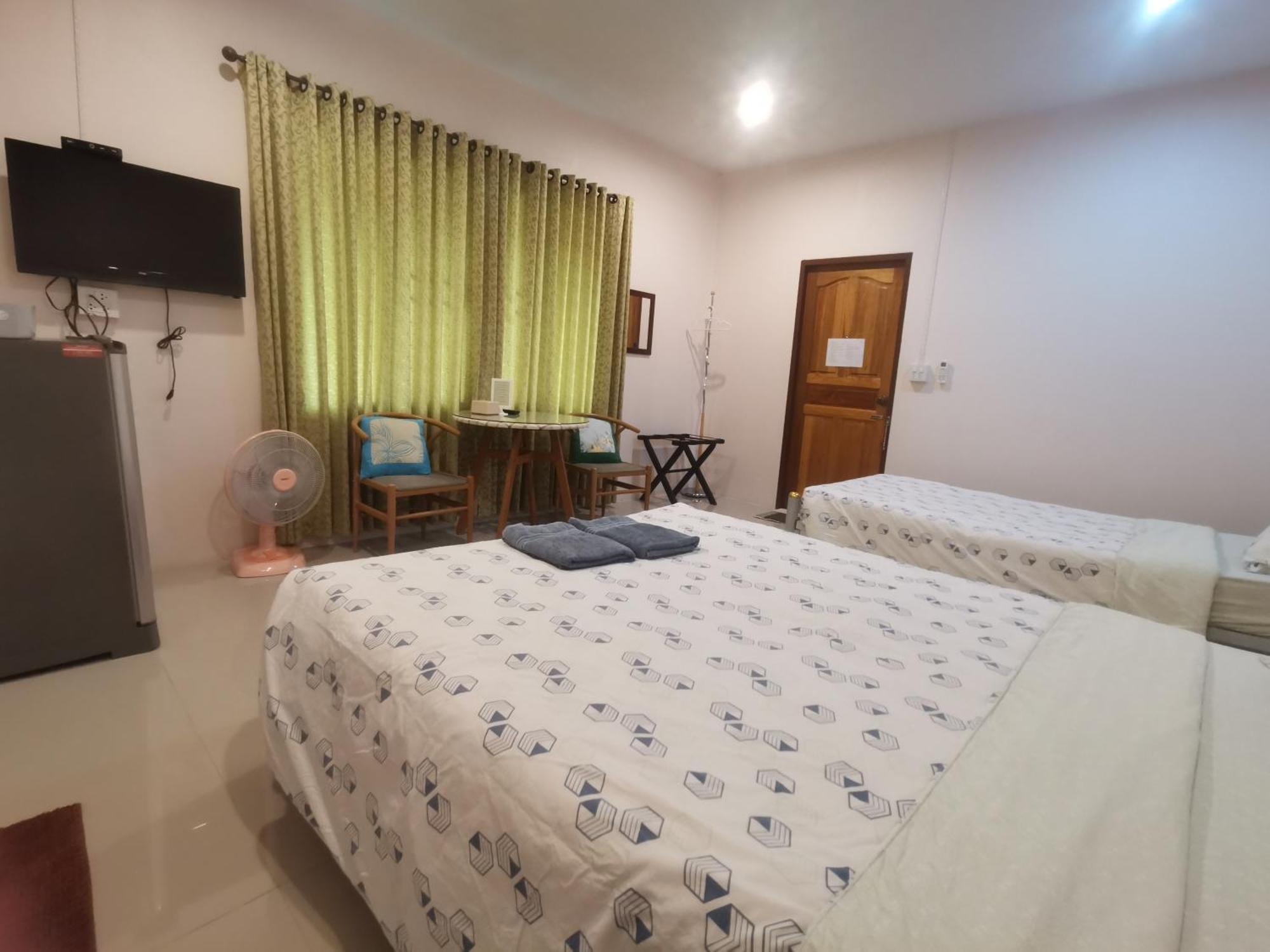 Numhom Resort Ban Nong Chum Saeng Exteriör bild
